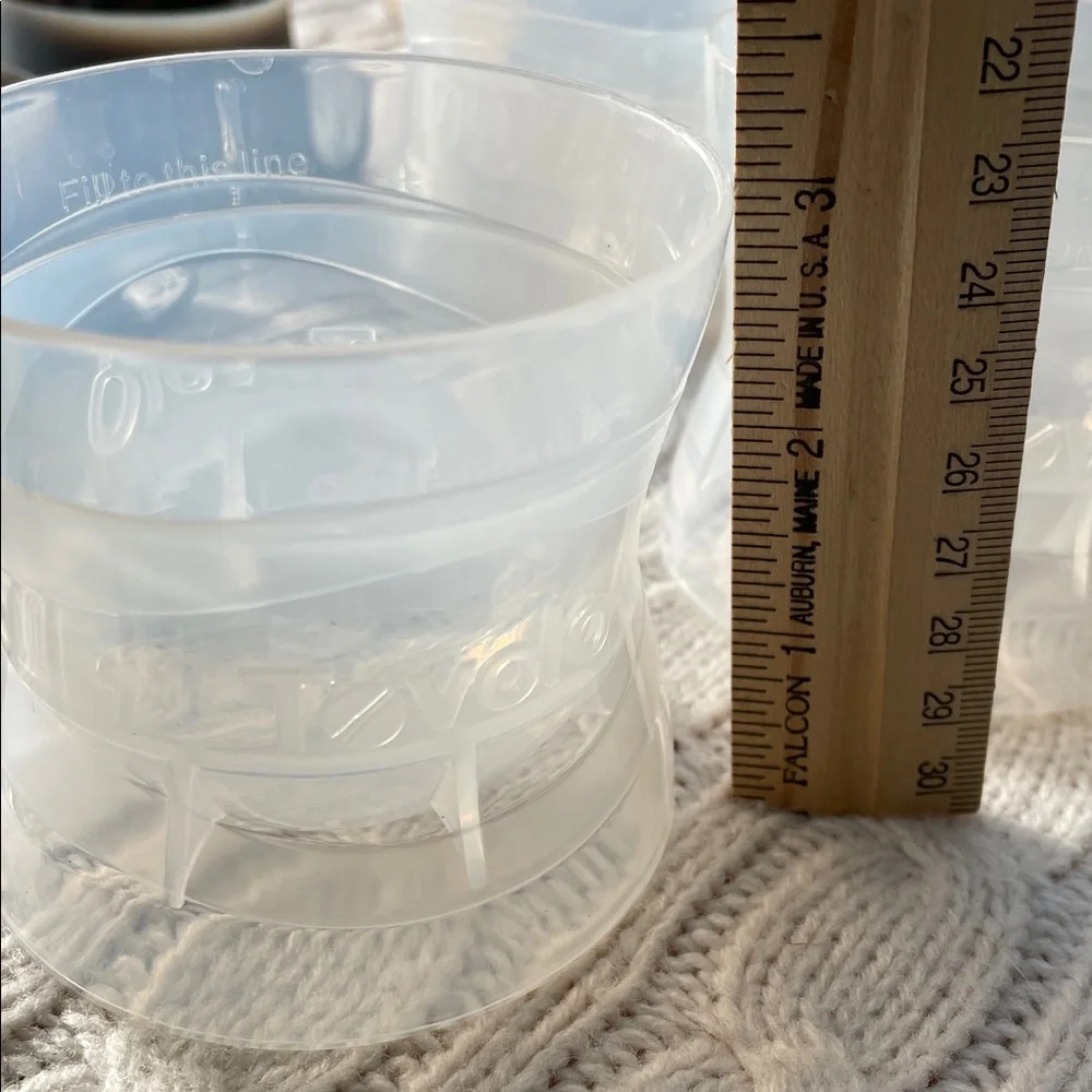 4 Tovolo Clear/Gray plastic/silicon Ice Molds create 2.5” spheres, bar cocktails